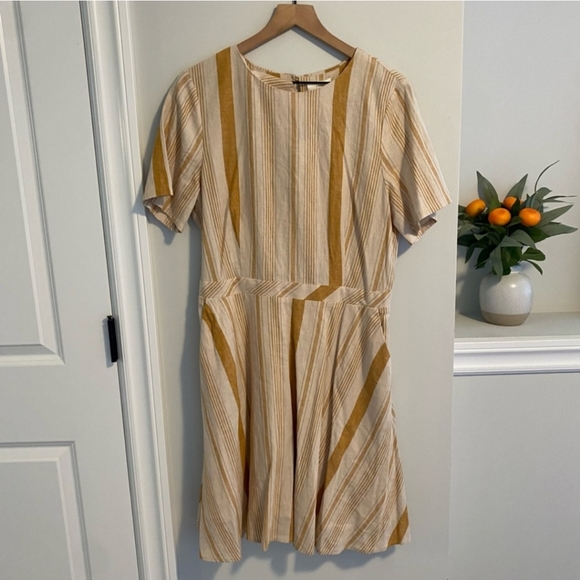 NWT a loves a Boutique Tan Cream Striped Linen Blend Mini Dress Large - Picture 2 of 3